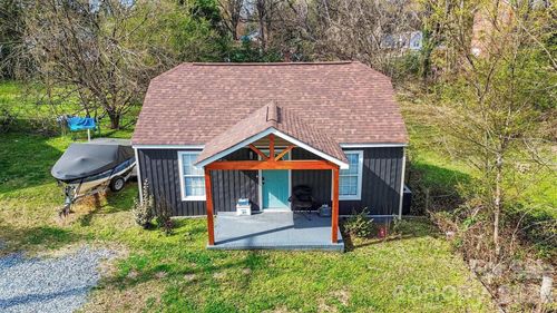 315 Pineview St, Kannapolis, NC, 28083-4949 | Card Image