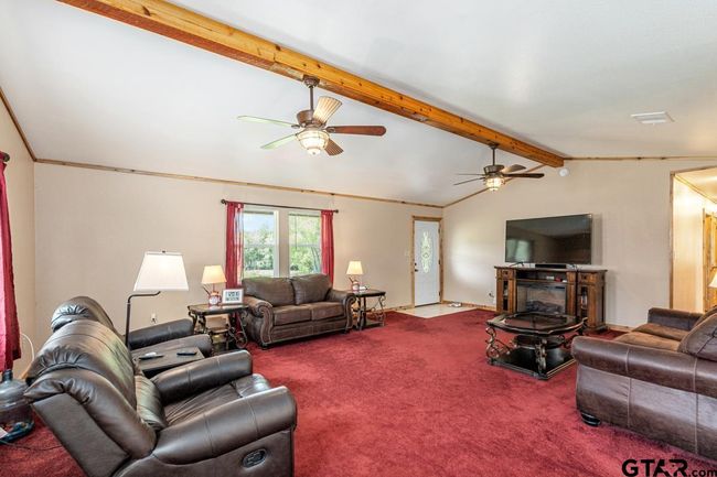 15200 Us Highway 175 W, House other with 3 bedrooms, 2 bathrooms and null parking in Eustace TX | Image 8