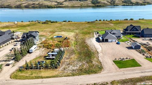 71 Sunrise Dr S, Skyview Estates, SK, S7C0A6 | Card Image