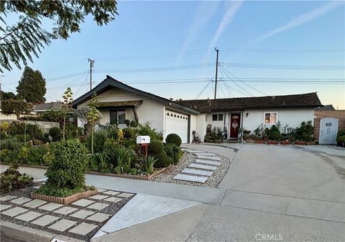 14332 Valeda Dr, La Mirada, CA, 90638-2044 | Card Image
