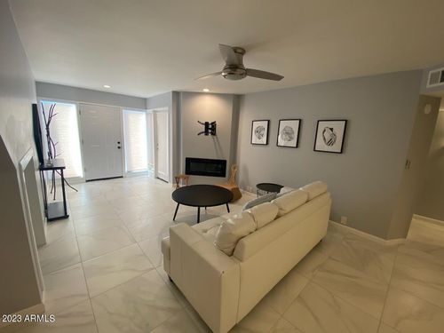 unit-123-1820 E Morten Ave, Phoenix, AZ, 85020-4648 | Card Image