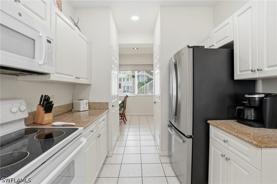 Residential in Naples 3