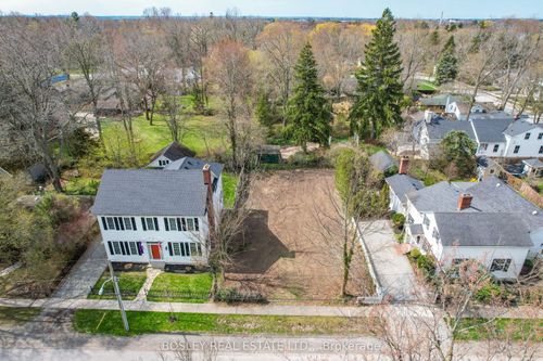 80 Gage St, Niagara on the Lake, ON, L0S1J0 | Card Image