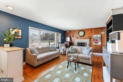 838 Park Avenue, House other with 2 bedrooms, 1 bathrooms and null parking in KENNETT SQUARE PA | Image 2