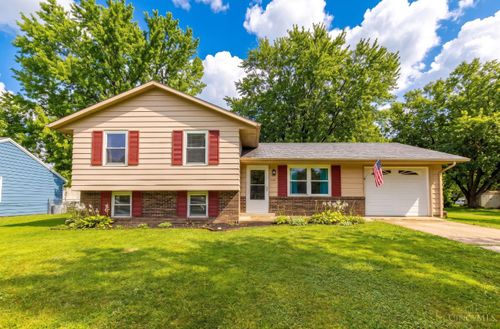 1491 Rolling Knoll Dr, Loveland, OH, 45140-9414 | Card Image