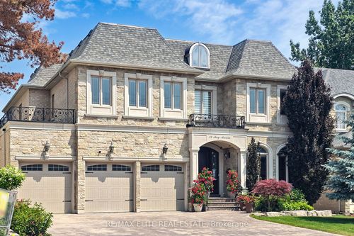 34 May Ave, Richmond Hill, ON, L4C3S6 | Card Image