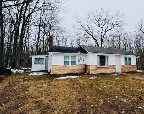 8090 Fir Mac Rd, Harrison, MI, 48625-8642 | Card Image