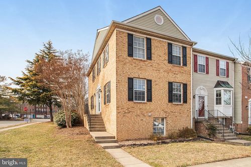 7945 Gunston Woods Pl, LORTON, VA, 22079-2331 | Card Image