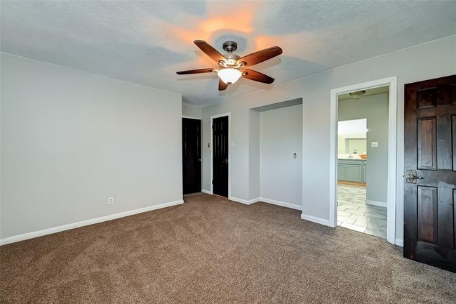 Primary bedroom has a large ensuite bath with separate shower, bath and duel sinks | Image 7