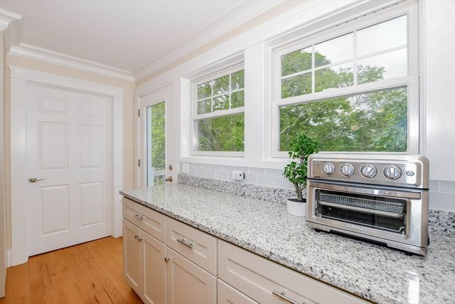 APT-4 - 324 Front St, House other with 2 bedrooms, 2 bathrooms and 2 parking in Marion MA | Image 11