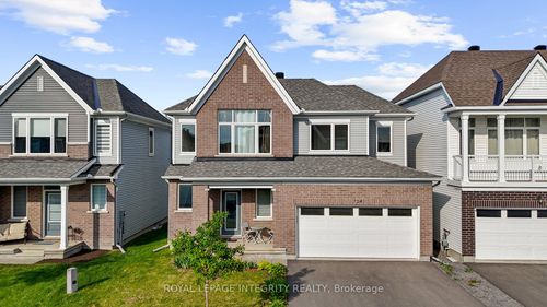724 Vennecy Terr, Orleans, ON, K1W0N3 | Card Image