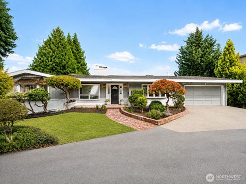 4232 Shoreclub Dr, Mercer Island, WA, 98040-4241 | Card Image