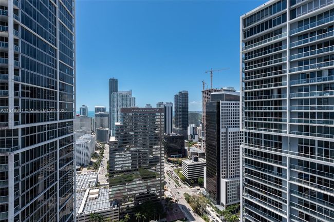 APT-4213 - 475 Brickell Ave, Condo with 2 bedrooms, 2 bathrooms and null parking in Miami FL | Image 17
