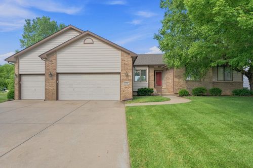 1335 S Threewood St, Wichita, KS, 67235 | Card Image