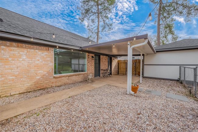 419 Magnolia Bnd, House other with 3 bedrooms, 2 bathrooms and 2 parking in New Caney TX | Image 40