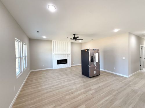 825 Campobello Gramling School Rd, Campobello, SC, 29322-8438 | Card Image