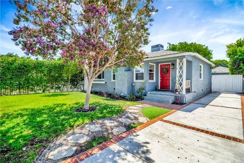 6455 Densmore Ave, Van Nuys, CA, 91406 | Card Image