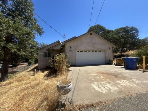 3885 Bartelink Dr, Valley Springs, CA, 95252-9541 | Card Image