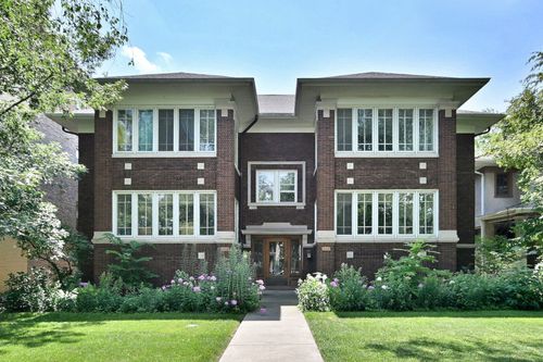 2w-107 Washington Blvd, Oak Park, IL, 60302-4303 | Card Image