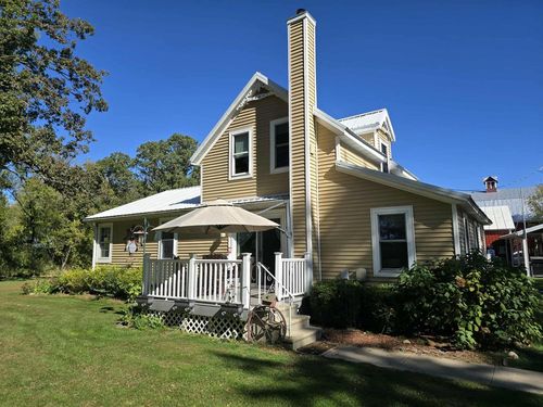 N2784 9th Avenue, Deerfield, WI, 54943 | Card Image