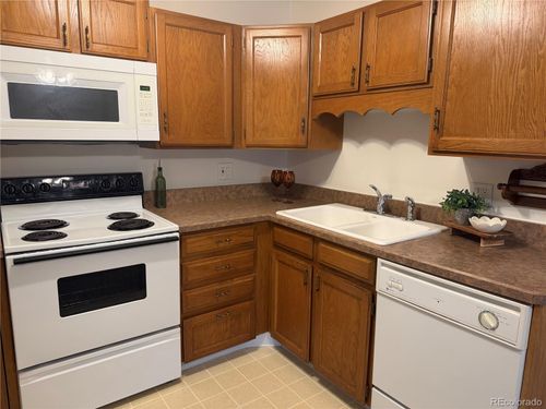205-3184 S Heather Gardens Way, Aurora, CO, 80014-3664 | Card Image