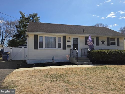 48 5th Ave, MAPLE SHADE, NJ, 08052-1024 | Card Image