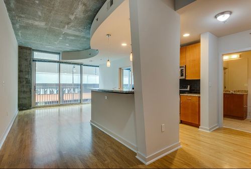 unit-202-301 Demonbreun St, Nashville, TN, 37201-2219 | Card Image