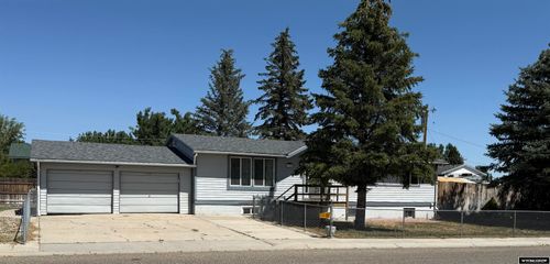 1304 Leal St, Douglas, WY, 82633-2397 | Card Image