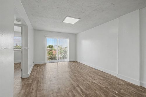 43-220 Sw 17th Ct, Miami, FL, 33135-2009 | Card Image