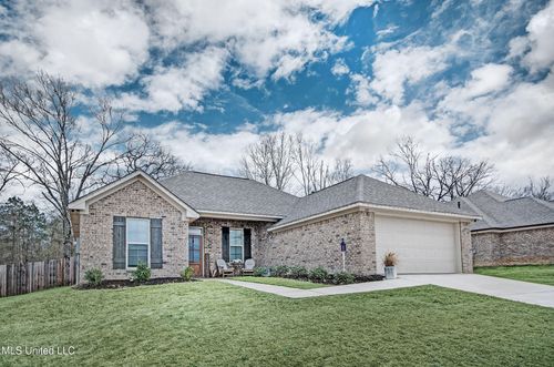 247 Hemingway Cir, Canton, MS, 39046-1107 | Card Image