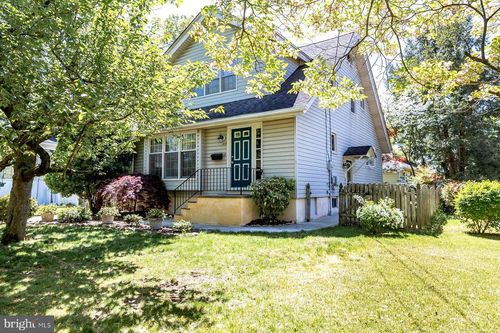 217 Burrwood Ave, HADDON TOWNSHIP, NJ, 08108-1724 | Card Image