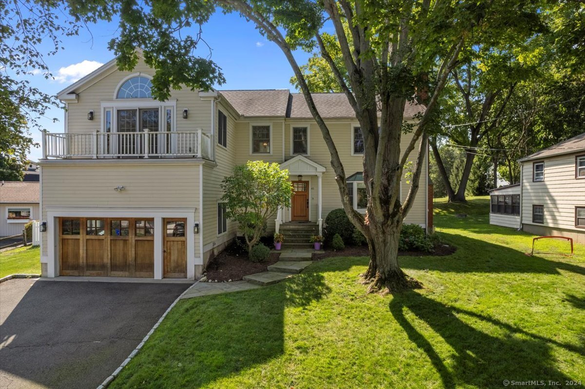 Edge Hill Pl, Fairfield, CT 06824