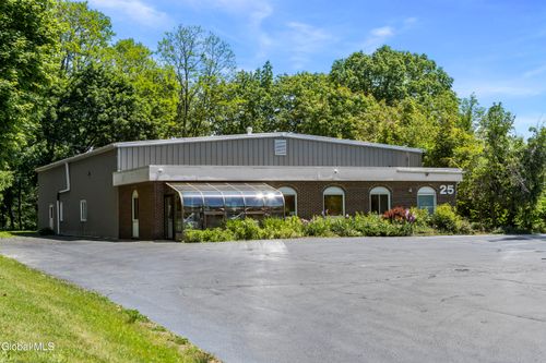 25 Delaware Ave, Delmar, NY, 12054-1504 | Card Image