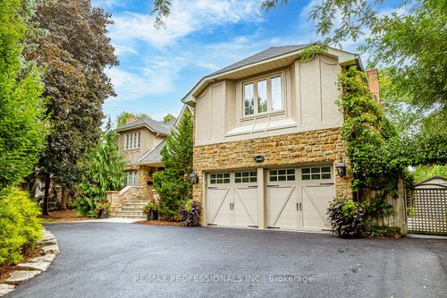 2446 Hammond Rd, Mississauga, ON, L5K1T2 | Card Image