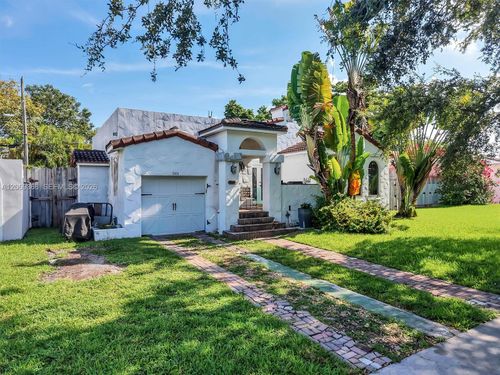 3605 Sw 18th Ter, Miami, FL, 33145-1732 | Card Image