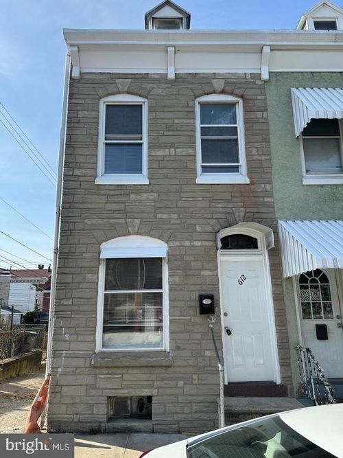 612 Locust St, READING, PA, 19604-2624 | Card Image