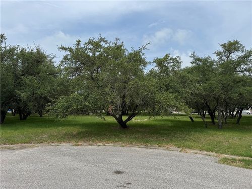 1817 Baywood Dr, Rockport, TX, 78382-3501 | Card Image