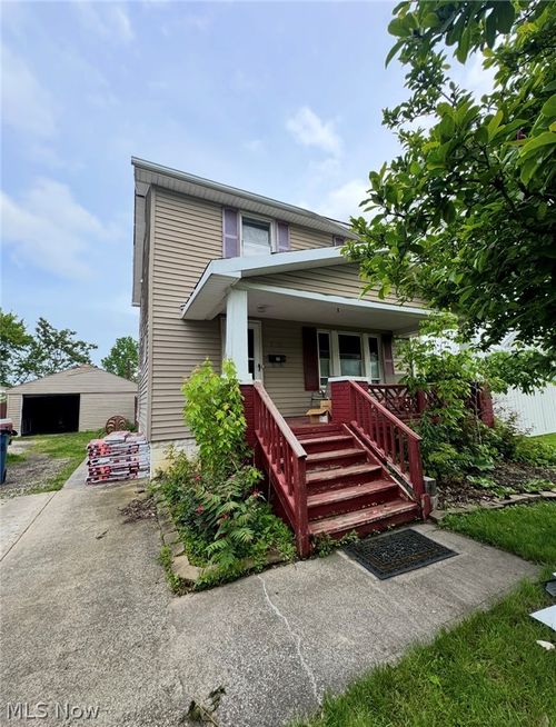 1651 E 33rd St, Lorain, OH, 44055-1713 | Card Image