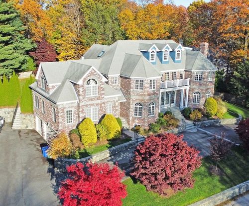 66 Forest Ave, Auburndale, MA, 02466-2804 | Card Image