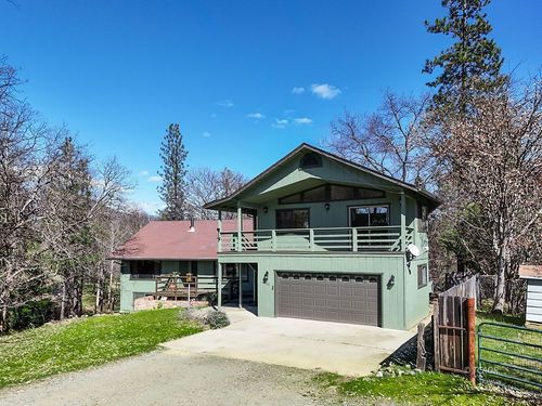 208 Odd Fellows Ave, Weaverville, CA, 96093 | Card Image