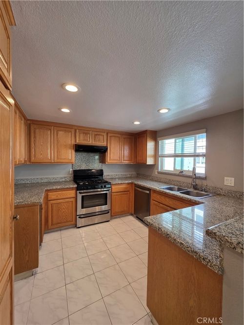 21-21901 Moneta Ave, Carson, CA, 90745-1047 | Card Image