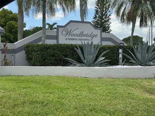 11111 Sw 10th St, Pembroke Pines, FL, 33025-5509 | Card Image