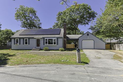 295 Sudbury Ln, Hyannis, MA, 02601-2471 | Card Image