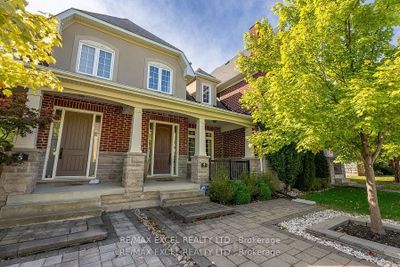 7 Dungannon Dr, House attached with 3 bedrooms, 3 bathrooms and 2 parking in Markham ON | Image 3