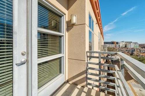 apt-706-711 W 26th St, Austin, TX, 78705-4481 | Card Image