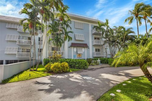 apt-b301-1150 Madruga Ave, Coral Gables, FL, 33146-2906 | Card Image