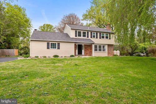 33 Stirling Way, CHADDS FORD, PA, 19317-9411 | Card Image