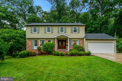 8304 Five Gates Rd, ANNANDALE, VA, 22003-4617 | Card Image