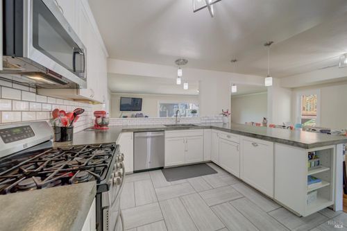 161 Edgemont Avenue, Vallejo, CA, 94590 | Card Image