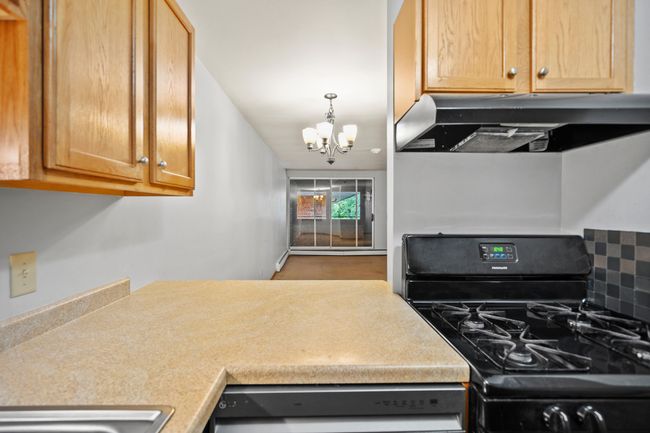 4050 W Rivers Edge Cir, Condo with 2 bedrooms, 1 bathrooms and null parking in Brown Deer WI | Image 6